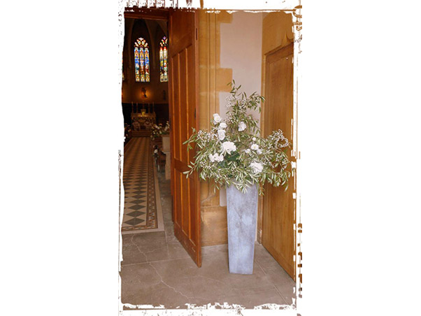 fleurs mariage à l'église